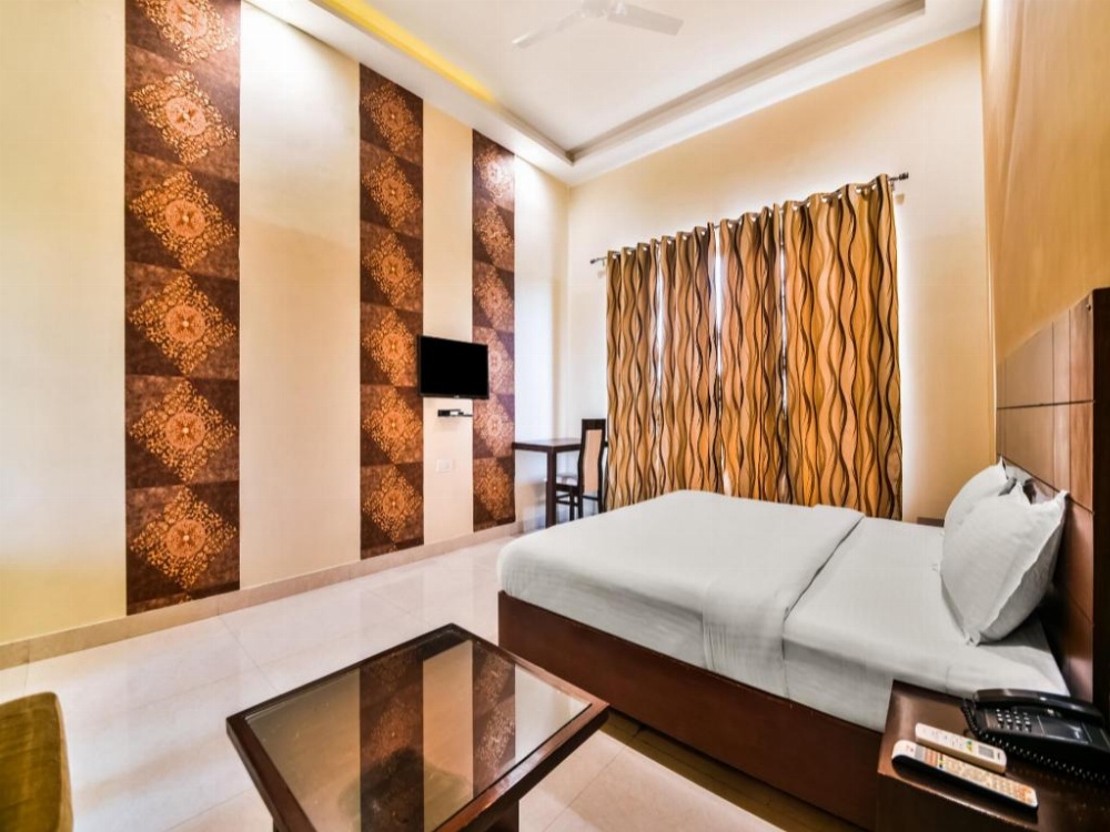 Room image 4