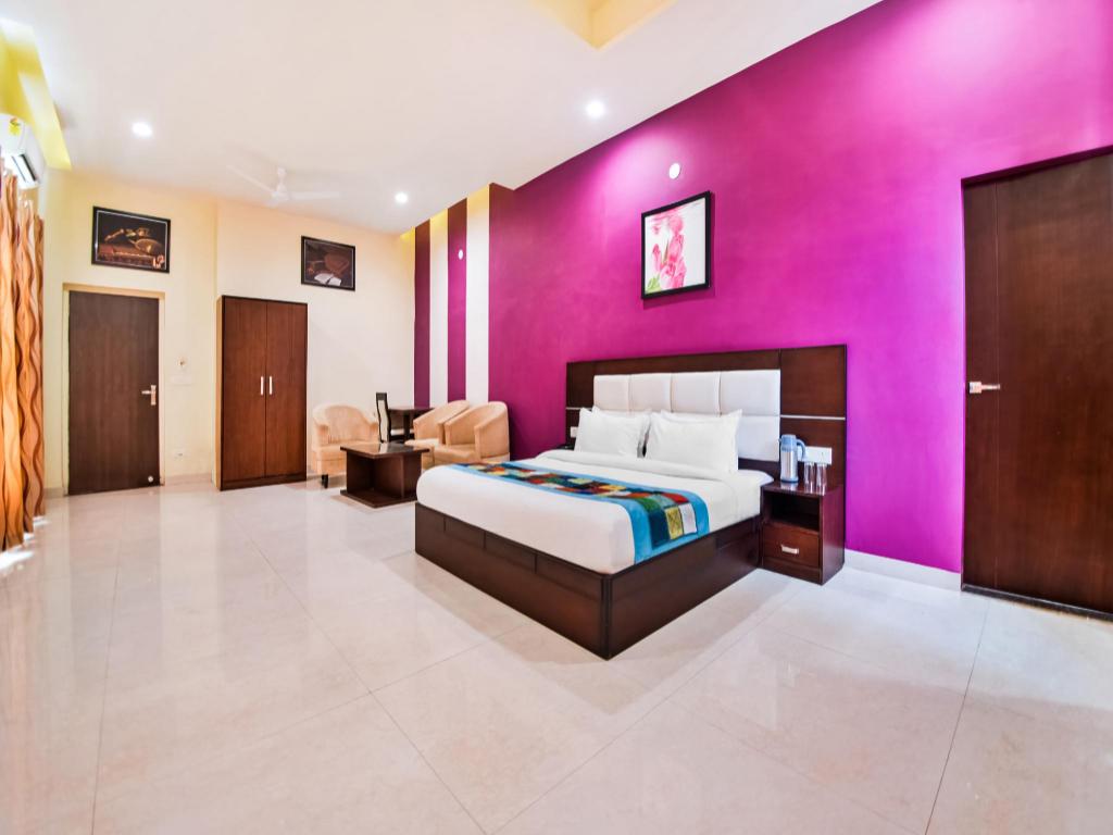 Room image 2