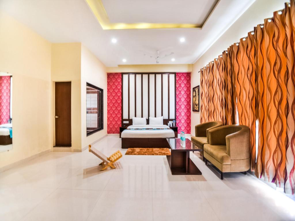 Room image 4