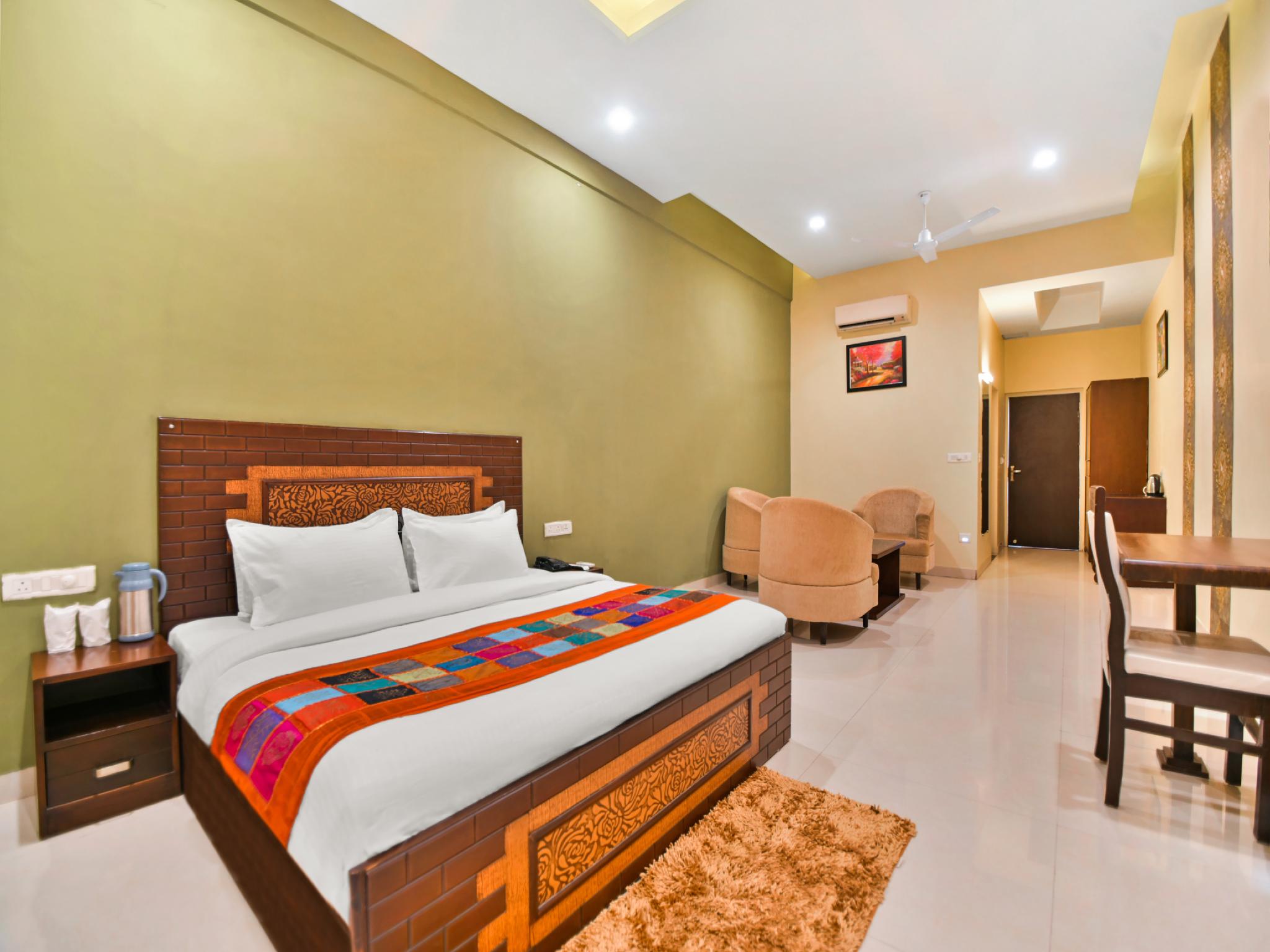 Executive Room at Amrit Manthan, photo 3